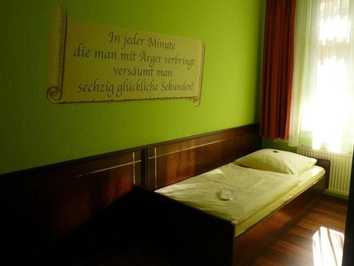 Hotel Am Wilhelmsplatz Stuttgart Pokój zdjęcie